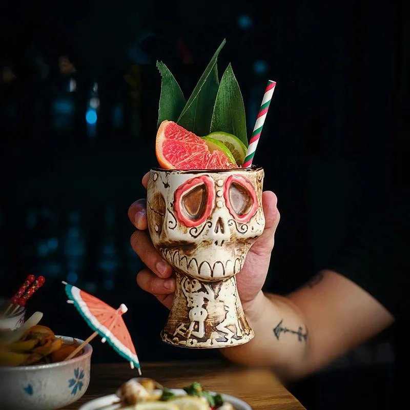 Copa de cóctel con calavera pa - Wine Mix With Beer reseña y precio