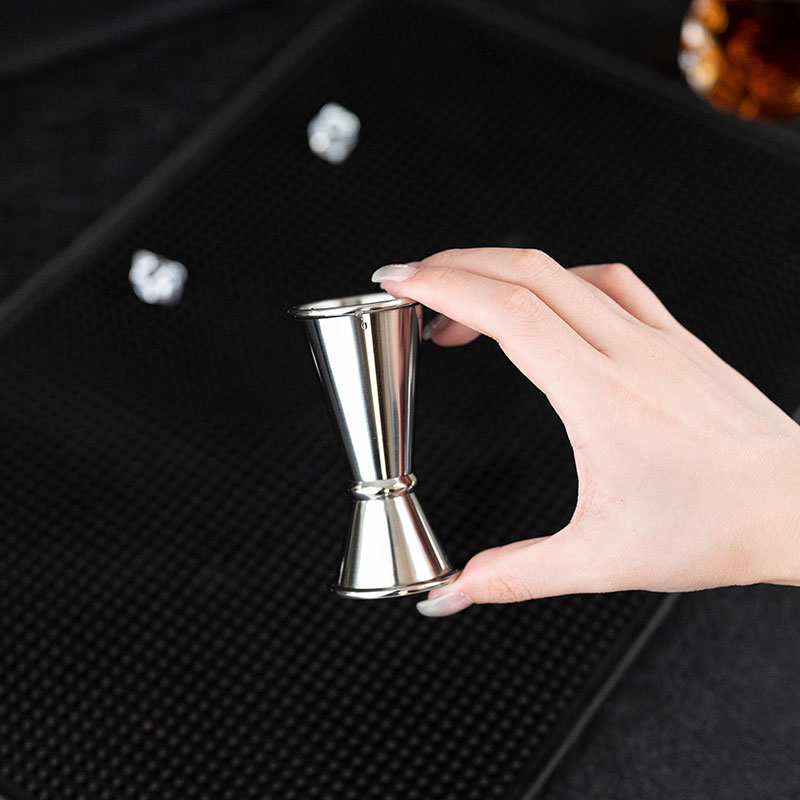 Jigger de acero inoxidable par - Spirit Measure Jigger reseña y precio